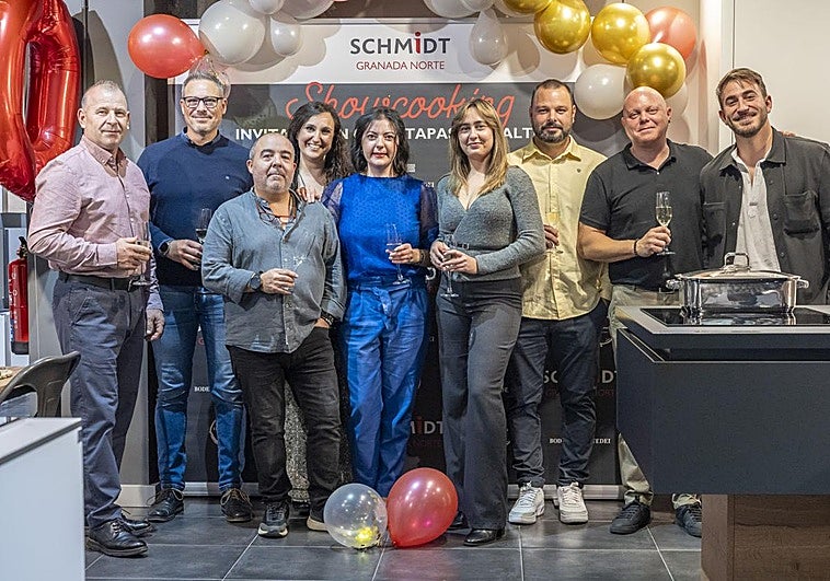 Schmidt Granada Norte celebra su 10º aniversario: «Diseñar cocinas es también diseñar la vida»
